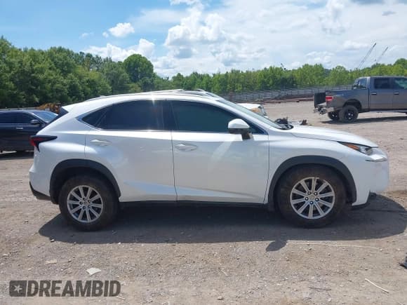 ✅ 2016 Lexus NX 200t • VIN: JTJYARBZXG2049041 • Lot: 42765277. Wystawiony na IAAI z przebiegiem 125 245 mil. Bezpłatny archiwum sprzedaży aukcyjnych z USA i szczegółowy raport historii pojazdu na DreamBid. Zdjęcie 13.