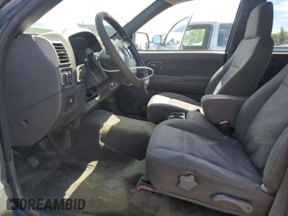 ✅ 2004 Chevrolet Colorado 1SB LS Z85 • VIN: 1GCDT136X48220719 • Лот: 57709745. Опубликован ранее на Copart с пробегом 197 600 миль. Бесплатный доступ к архиву аукционных продаж из США и подробный отчёт об истории автомобиля на DreamBid. Изображение 7.