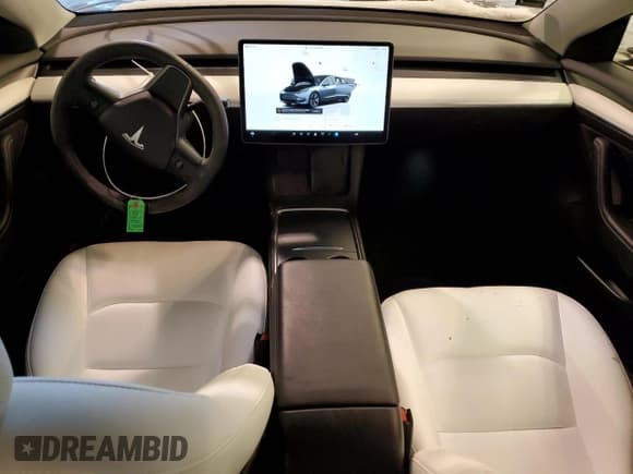 ✅ 2022 Tesla Model 3 Long Range • VIN: 5YJ3E1EB1NF317762 • Лот: 46276945. Опубликован ранее на Copart с пробегом 28 365 миль. Бесплатный доступ к архиву аукционных продаж из США и подробный отчёт об истории автомобиля на DreamBid. Изображение 8.