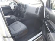 ✅ 2019 Chevrolet Colorado 2WD Work Truck • VIN: 1GCGSBEA5K1126261 • Lot: 41387823. Wystawiony na IAAI z przebiegiem 124 840 mil. Bezpłatny archiwum sprzedaży aukcyjnych z USA i szczegółowy raport historii pojazdu na DreamBid. Zdjęcie 5.