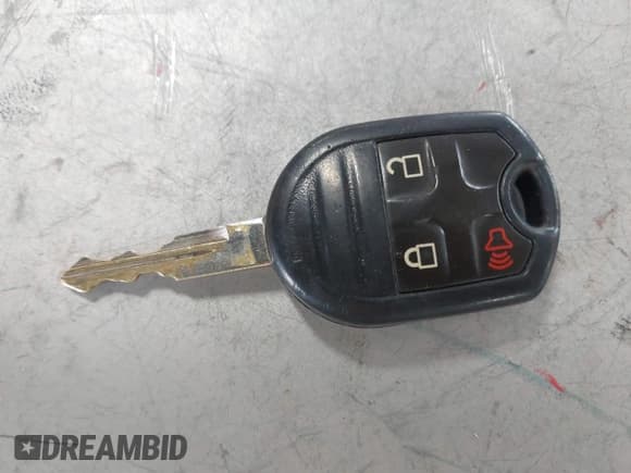 ✅ 2014 Ford F-150 XL • VIN: 1FTFW1ET2EKE40718 • Лот: 43089542. Опубликован ранее на IAAI с пробегом 226 368 миль. Бесплатный доступ к архиву аукционных продаж из США и подробный отчёт об истории автомобиля на DreamBid. Изображение 11.