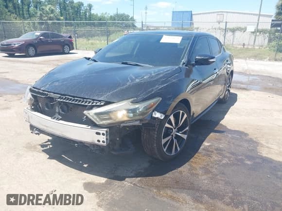 ✅ 2018 Nissan Maxima SV • VIN: 1N4AA6AP4JC387075 • Lot: 42158621. Wystawiony na IAAI z przebiegiem 88 937 mil. Bezpłatny archiwum sprzedaży aukcyjnych z USA i szczegółowy raport historii pojazdu na DreamBid. Zdjęcie 18.