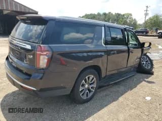 ✅ 2022 Chevrolet Suburban LT • VIN: 1GNSCCKDXNR318879 • Lot: 66185884. Wystawiony na Copart z przebiegiem 29 885 mil. Bezpłatny archiwum sprzedaży aukcyjnych z USA i szczegółowy raport historii pojazdu na DreamBid. Zdjęcie 3.