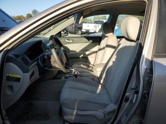 2008 Hyundai Sonata GLS with VIN 5NPET46C38H335984, listed as a Copart auction lot 72555474 with 147,326 mi miles and Salvage title. Bid and sale history available at DreamBid. Image 7.