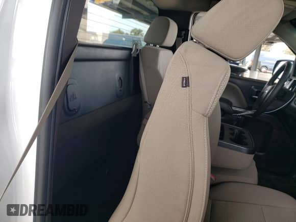 2015 Chevrolet Silverado 1500 LT с VIN 1GCNCREC1FZ209983, выставлен на аукционе Copart как лот 50010715 с пробегом 167 827 миль миль и Чистый • Clean title. История ставок и продаж доступна на DreamBid. Изображение 10.