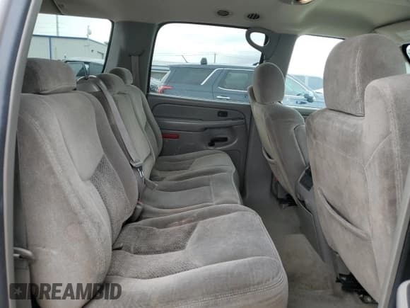 ✅ 2005 Chevrolet Suburban LT • VIN: 1GNFK16Z45J144627 • Лот: 47861005. Опубликован ранее на Copart с пробегом 157 770 миль. Бесплатный доступ к архиву аукционных продаж из США и подробный отчёт об истории автомобиля на DreamBid. Изображение 10.