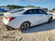 ✅ 2025 Hyundai Elantra Limited • VIN: KMHLP4DG1SU894962 • Лот: 86849625. Опубликован ранее на Copart с пробегом 16 453 миль. Бесплатный доступ к архиву аукционных продаж из США и подробный отчёт об истории автомобиля на DreamBid. Изображение 3.