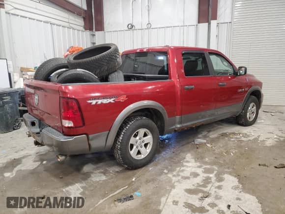 2009 Dodge 1500 SLT z VIN 1D3HV13T89S772612, wystawiony jako Copart lot #73178804 z przebiegiem 261 821 mil mil oraz Czysty tytuł • Clean title. Historia ofert i sprzedaży dostępna na DreamBid. Obrazek 3.