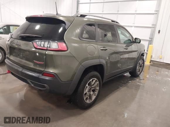 ✅ 2020 Jeep Cherokee Trailhawk • VIN: 1C4PJMBX4LD588401 • Lot: 41687657. Wystawiony na IAAI z przebiegiem 69 755 mil. Bezpłatny archiwum sprzedaży aukcyjnych z USA i szczegółowy raport historii pojazdu na DreamBid. Zdjęcie 4.