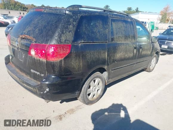 2009 Toyota Sienna CE z VIN 5TDZK23C59S268068, wystawiony jako IAAI lot #43452772 z przebiegiem 182 323 mil mil oraz . Historia ofert i sprzedaży dostępna na DreamBid. Obrazek 4.