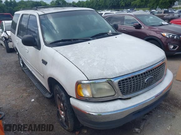 ✅ 2000 Ford Expedition XLT • VIN: 1FMRU1561YLA36462 • Lot: 42732923. Listed on IAAI with Not provided. Free auction sales archive from the USA and detailed vehicle history report at DreamBid. Image 6.