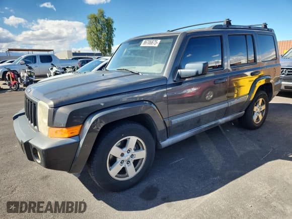✅ 2006 Jeep Commander • VIN: 1J8HH48K96C353474 • Lot: 86706875. Listed on Copart with 186,891 mi. Free auction sales archive from the USA and detailed vehicle history report at DreamBid. Image 1.