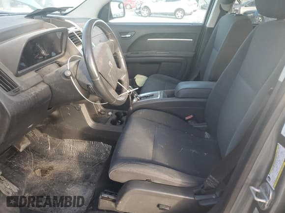 ✅ 2010 Dodge Journey SXT • VIN: 3D4PH5FV8AT256711 • Lot: 91935755. Wystawiony na Copart z przebiegiem 206 452 mil. Bezpłatny archiwum sprzedaży aukcyjnych z USA i szczegółowy raport historii pojazdu na DreamBid. Zdjęcie 7.