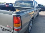 ✅ 2006 GMC Sierra 1500 SLE1 • VIN: 2GTEC13T761171396 • Lot: 43000125. Listed on IAAI with Not provided. Free auction sales archive from the USA and detailed vehicle history report at DreamBid. Image 4.