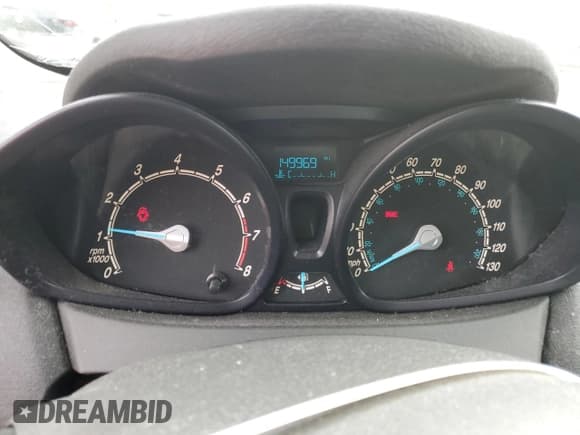 ✅ 2014 Ford Fiesta S • VIN: 3FADP4AJ1EM199730 • Lot: 55591605. Wystawiony na Copart z przebiegiem 149 969 mil. Bezpłatny archiwum sprzedaży aukcyjnych z USA i szczegółowy raport historii pojazdu na DreamBid. Zdjęcie 9.