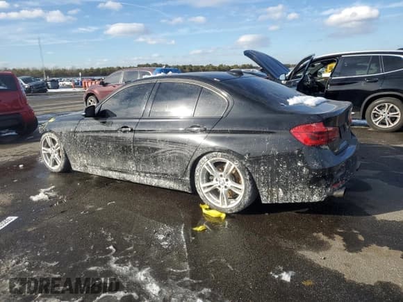 ✅ 2015 BMW 3 Series 335i • VIN: WBA3A9G54FNS66291 • Lot: 89039735. Wystawiony na Copart z przebiegiem 123 533 mil. Bezpłatny archiwum sprzedaży aukcyjnych z USA i szczegółowy raport historii pojazdu na DreamBid. Zdjęcie 2.