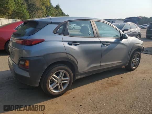 ✅ 2021 Hyundai Kona SE • VIN: KM8K12AA9MU645880 • Лот: 74723704. Опубликован ранее на Copart с пробегом 72 663 миль. Бесплатный доступ к архиву аукционных продаж из США и подробный отчёт об истории автомобиля на DreamBid. Изображение 3.
