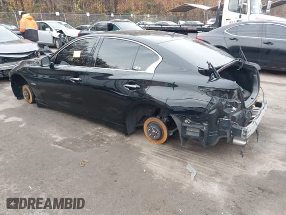 ✅ 2018 Infiniti Q50 Red Sport 400 • VIN: JN1FV7AR9JM480439 • Lot: 43762434. Wystawiony na IAAI z przebiegiem 68 595 mil. Bezpłatny archiwum sprzedaży aukcyjnych z USA i szczegółowy raport historii pojazdu na DreamBid. Zdjęcie 3.