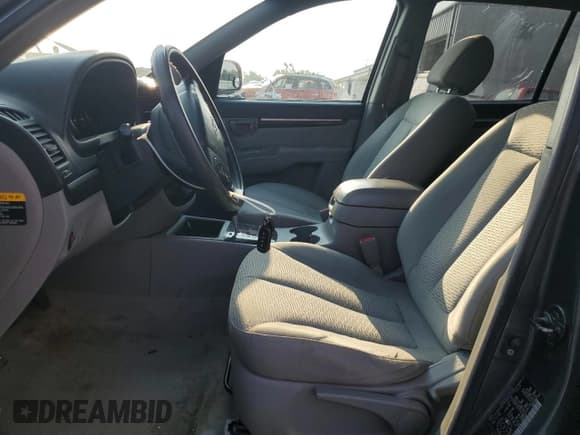 ✅ 2007 Hyundai Santa Fe GL 5Pass • VIN: 5NMSG13E27H032976 • Lot: 60445465. Listed on Copart with 176,284 mi. Free auction sales archive from the USA and detailed vehicle history report at DreamBid. Image 7.