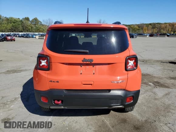 ✅ 2019 Jeep Renegade Trailhawk • VIN: ZACNJBC10KPJ94719 • Lot: 87364805. Wystawiony na Copart z przebiegiem 22 983 mil. Bezpłatny archiwum sprzedaży aukcyjnych z USA i szczegółowy raport historii pojazdu na DreamBid. Zdjęcie 6.
