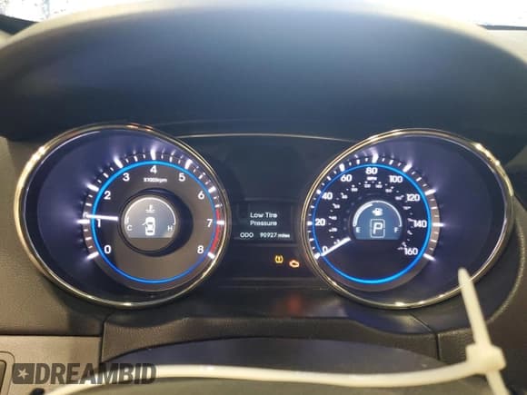 ✅ 2012 Hyundai Sonata SE • VIN: 5NPEC4AB5CH350168 • Lot: 82759855. Wystawiony na Copart z przebiegiem 90 927 mil. Bezpłatny archiwum sprzedaży aukcyjnych z USA i szczegółowy raport historii pojazdu na DreamBid. Zdjęcie 9.