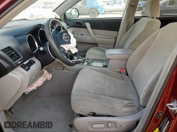 ✅ 2010 Toyota Highlander • VIN: 5TDZA3EHXAS003622 • Лот: 80425535. Опубликован ранее на Copart с пробегом 167 166 миль. Бесплатный доступ к архиву аукционных продаж из США и подробный отчёт об истории автомобиля на DreamBid. Изображение 7.