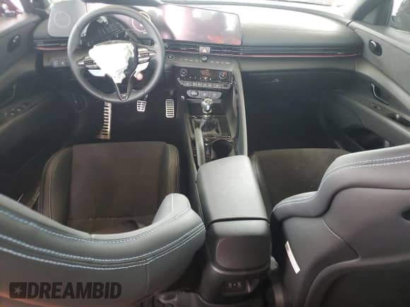 ✅ 2024 Hyundai Elantra • VIN: KMHLW4DK1RU019950 • Lot: 67945934. Listed on Copart with 3,878 mi miles. Access the free auction sales archive from the USA and view a detailed vehicle history report at DreamBid. Image 8.