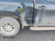 ✅ 2019 Chevrolet Silverado 1500 LT • VIN: 1GCPYDEK9KZ387882 • Lot: 41156154. Wystawiony na IAAI z przebiegiem 174 267 mil. Bezpłatny archiwum sprzedaży aukcyjnych z USA i szczegółowy raport historii pojazdu na DreamBid. Zdjęcie 6.