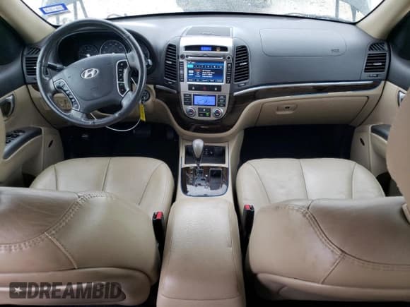 ✅ 2012 Hyundai Santa Fe Limited • VIN: 5XYZK4AG6CG110778 • Lot: 69934314. Listed on Copart with 172,850 mi. Free auction sales archive from the USA and detailed vehicle history report at DreamBid. Image 8.