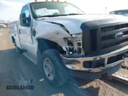 ✅ 2009 Ford F-250 • VIN: 1FDNF215X9EA79831 • Лот: 43664127. Опубликован ранее на IAAI с пробегом 176 155 миль. Бесплатный доступ к архиву аукционных продаж из США и подробный отчёт об истории автомобиля на DreamBid. Изображение 6.