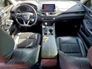 ✅ 2019 Nissan Altima SR • VIN: 1N4BL4CV4KC125010 • Lot: 94240525. Wystawiony na Copart z przebiegiem 191 235 mil. Bezpłatny archiwum sprzedaży aukcyjnych z USA i szczegółowy raport historii pojazdu na DreamBid. Zdjęcie 8.