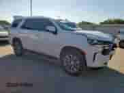 2022 Chevrolet Tahoe LT z VIN 1GNSKNKD1NR157742, wystawiony jako Copart lot #71324675 z przebiegiem 51 272 mil mil oraz Szkoda całkowita • Salvage title. Historia ofert i sprzedaży dostępna na DreamBid. Obrazek 4.