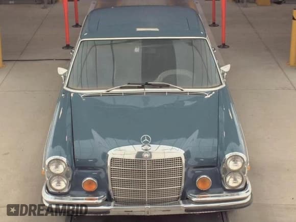 ✅ 1972 Mercedes-Benz 280 • VIN: XXX1086712015098 • Lot: 93092255. Listed on Copart with 73,981 mi. Free auction sales archive from the USA and detailed vehicle history report at DreamBid. Image 6.