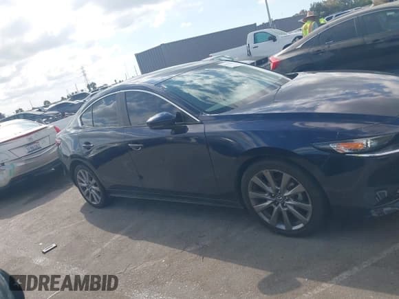 ✅ 2021 Mazda 3 Preferred • VIN: 3MZBPACL8MM252434 • Лот: 43176882. Опубликован ранее на IAAI с пробегом 73 646 миль. Бесплатный доступ к архиву аукционных продаж из США и подробный отчёт об истории автомобиля на DreamBid. Изображение 13.