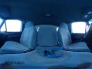 ✅ 1996 Ford F-250 • VIN: 1FTHX26G5TEA28785 • Lot: 41447351. Wystawiony na IAAI z przebiegiem 178 150 mil. Bezpłatny archiwum sprzedaży aukcyjnych z USA i szczegółowy raport historii pojazdu na DreamBid. Zdjęcie 17.