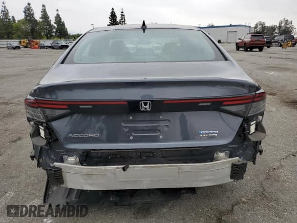 ✅ 2024 Honda Accord Touring • VIN: 1HGCY2F86RA031857 • Lot: 55118645. Listed on Copart with 37,514 mi. Free auction sales archive from the USA and detailed vehicle history report at DreamBid. Image 6.