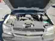 2004 Chevrolet Silverado 1500 LS z VIN 1GCEC14V54Z353344, wystawiony jako Copart lot #72597554 z przebiegiem Nie podano mil oraz Czysty tytuł • Clean title. Historia ofert i sprzedaży dostępna na DreamBid. Obrazek 11.