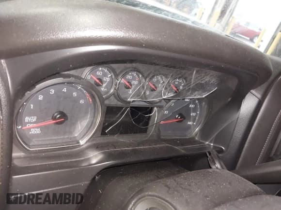 ✅ 2021 Chevrolet Silverado 1500 LT • VIN: 1GCUYDED8MZ345551 • Lot: 43242245. Wystawiony na IAAI z przebiegiem Nie podano. Bezpłatny archiwum sprzedaży aukcyjnych z USA i szczegółowy raport historii pojazdu na DreamBid. Zdjęcie 7.