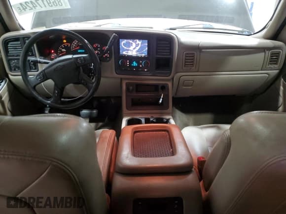 ✅ 2005 Chevrolet Suburban LT • VIN: 3GNFK16ZX5G148117 • Лот: 86917424. Опубликован ранее на Copart с пробегом 268 164 миль. Бесплатный доступ к архиву аукционных продаж из США и подробный отчёт об истории автомобиля на DreamBid. Изображение 8.