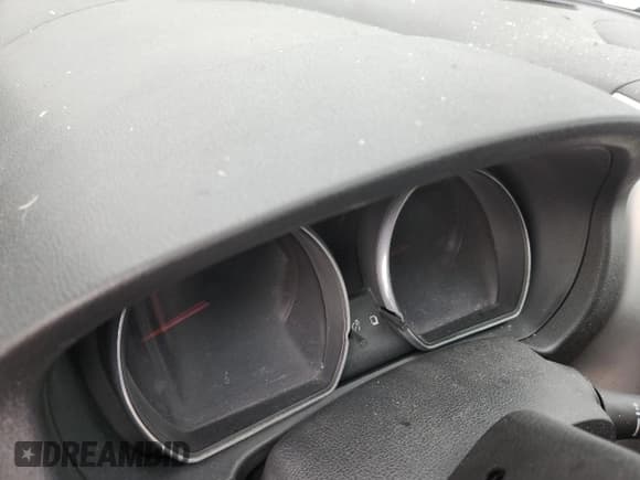 ✅ 2015 Nissan Versa S • VIN: 3N1CN7AP1FL827510 • Lot: 84193515. Wystawiony na Copart z przebiegiem Nie podano. Bezpłatny archiwum sprzedaży aukcyjnych z USA i szczegółowy raport historii pojazdu na DreamBid. Zdjęcie 9.