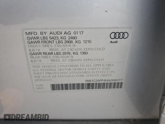 ✅ 2017 Audi Q5 Premium • VIN: WA1C2AFP4HA098077 • Лот: 83850195. Опубликован ранее на Copart с пробегом 114 039 миль. Бесплатный доступ к архиву аукционных продаж из США и подробный отчёт об истории автомобиля на DreamBid. Изображение 13.