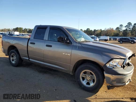 2010 Dodge 1500 ST с VIN 1D7RB1GP3AS195937, выставлен на аукционе Copart как лот 83769364 с пробегом 190 155 миль миль и Списание • Salvage title. История ставок и продаж доступна на DreamBid. Изображение 4.