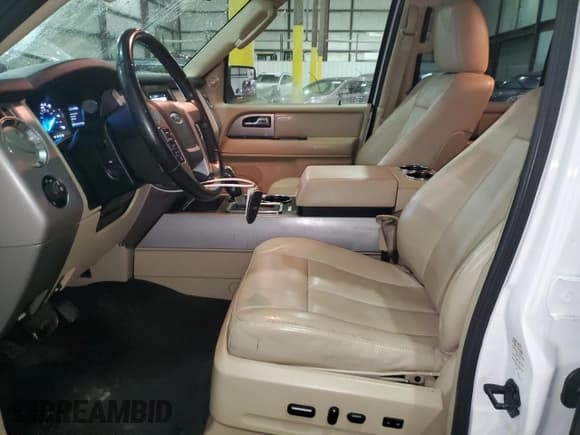 ✅ 2016 Ford Expedition Max Limited • VIN: 1FMJK1KT6GEF46239 • Lot: 88901915. Listed on Copart with 155,866 mi. Free auction sales archive from the USA and detailed vehicle history report at DreamBid. Image 7.