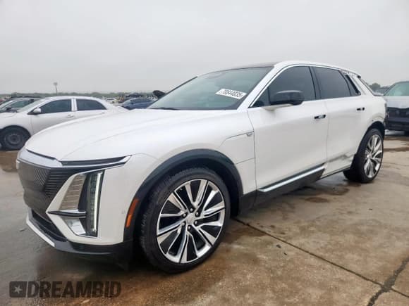 ✅ 2024 Cadillac LYRIQ Luxury • VIN: 1GYKPSRL5RZ132655 • Лот: 70844035. Опубликован ранее на Copart с пробегом 11 706 миль. Бесплатный доступ к архиву аукционных продаж из США и подробный отчёт об истории автомобиля на DreamBid. Изображение 1.