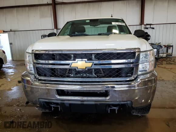 ✅ 2014 Chevrolet Silverado 2500HD Work Truck • VIN: 1GC0KVCGXEF115404 • Lot: 47121805. Wystawiony na Copart z przebiegiem 96 454 mil. Bezpłatny archiwum sprzedaży aukcyjnych z USA i szczegółowy raport historii pojazdu na DreamBid. Zdjęcie 5.