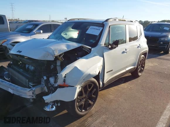 ✅ 2018 Jeep Renegade Latitude • VIN: ZACCJABB3JPJ50417 • Lot: 43589868. Wystawiony na IAAI z przebiegiem 74 833 mil. Bezpłatny archiwum sprzedaży aukcyjnych z USA i szczegółowy raport historii pojazdu na DreamBid. Zdjęcie 2.