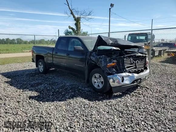 ✅ 2017 Chevrolet Silverado 1500 LT • VIN: 1GCVKRECXHZ104316 • Lot: 70780555. Listed on Copart with 108,975 mi. Free auction sales archive from the USA and detailed vehicle history report at DreamBid. Image 14.