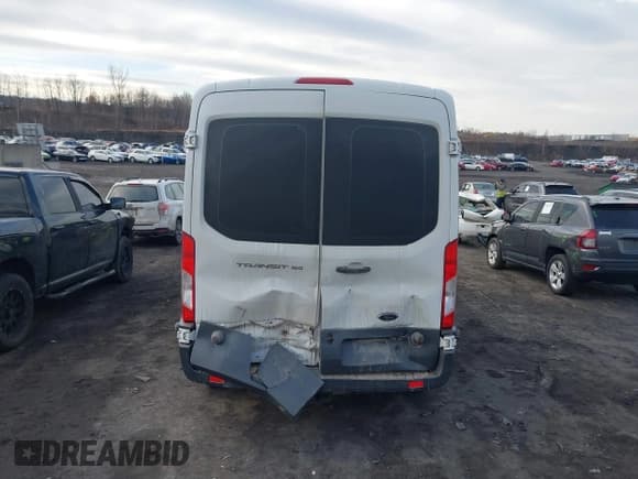 ✅ 2016 Ford Transit • VIN: 1FTYE2CMXGKA31057 • Лот: 41598779. Опубликован ранее на IAAI с пробегом 60 260 миль. Бесплатный доступ к архиву аукционных продаж из США и подробный отчёт об истории автомобиля на DreamBid. Изображение 16.