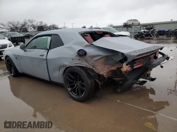 ✅ 2021 Dodge Challenger SRT Super Stock • VIN: 2C3CDZL97MH529631 • Lot: 86487574. Wystawiony na Copart z przebiegiem Nie podano. Bezpłatny archiwum sprzedaży aukcyjnych z USA i szczegółowy raport historii pojazdu na DreamBid. Zdjęcie 2.
