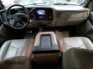 ✅ 2006 Chevrolet Silverado 2500HD LT1 • VIN: 1GCHK23D86F200833 • Lot: 46864485. Wystawiony na Copart z przebiegiem 153 783 mil. Bezpłatny archiwum sprzedaży aukcyjnych z USA i szczegółowy raport historii pojazdu na DreamBid. Zdjęcie 8.